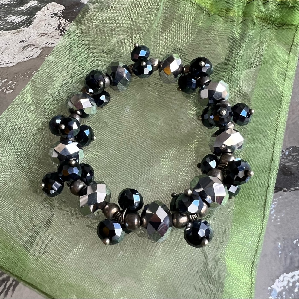 Bracelet with stretch cord